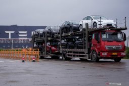 Distribusi Tesla  ditaksir  tembus 1,3 juta unit pada 2022