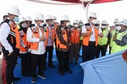 Wali Kota Kediri sebut pembangunan bandara dan jalan tol bawa dampak perekonomian