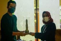 Pebulutangkis Taufik Hidayat terkesan dengan kekayaan budaya dan kuliner Kota Mojokerto