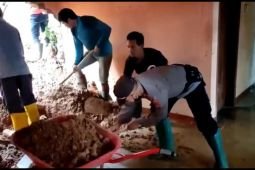 BPBD Trenggalek catat 30 rumah rusak terdampak longsor