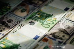 Dolar naik  dipicu pencalonan kembali Powell, euro terpukul "lockdown"