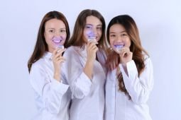 Amankah "bleaching"  gigi sendiri di rumah?