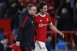 Liga Inggris: Ralf Rangnick minta Cavani bertahan di Manchester United