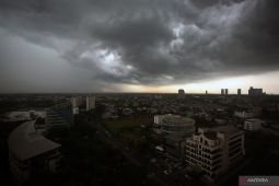 Hujan lebat berpotensi di sejumlah wilayah Indonesia
