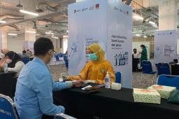 Kota Surabaya siapkan strategi percepatan pelaksanaan vaksinasi penguat