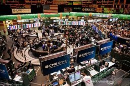 Emas tembus 2.000 dolar,  kekhawatiran Ukraina, risiko inflasi melonjak