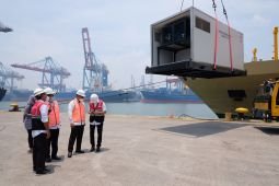 PT INKA dan  PELNI lakukan uji coba  peti kemas berpendingin