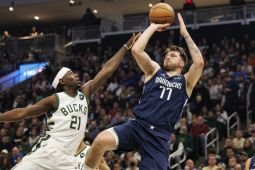 Luka Doncic pimpin Mavericks kalahkan Bucks 118-112