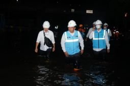 PLN matikan sementara listrik di area terdampak banjir rob Semarang