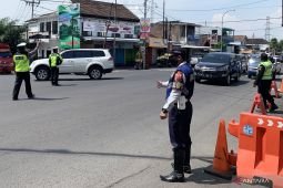 Arus lalu lintas menuju Kota Batu ramai lancar saat libur Lebaran