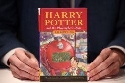 Cetakan langka "Harry Potter" edisi pertama akan dilelang