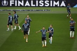 Liga Inggris: MU yakin Tyrell Malacia segera gabung