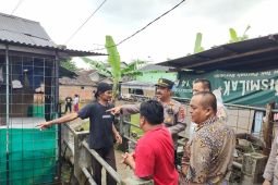 Kakek dan cucu terseret arus Sungai Citamiang ditemukan meninggal