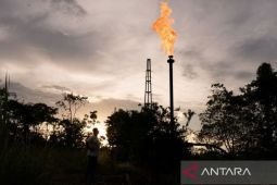 Harga minyak naik karena pasokan yang ketat kalahkan kekhawatiran resesi global