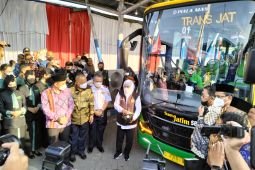 Bus Transjatim gunakan armada jenis medium