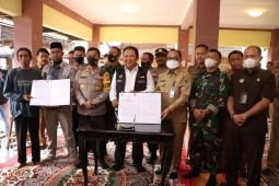 Bupati Jember dan Sekda Banyuwangi buat kesepakatan atasi konflik di Mulyorejo