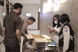 Antisipasi narkoba, pejabat utama Polresta Malang Kota jalani tes urine