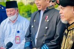 Jokowi: Jaga adat dan tradisi sebagai kekuatan bangsa