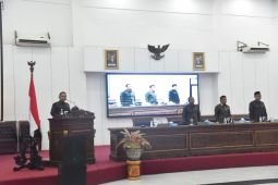 Meski diwarnai aksi mundur ketua DPRD, Paripurna Lumajang berjalan lancar