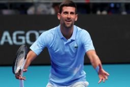 Tampil dominan lawan Tsitsipas, Djokovic catatkan gelar ke-90