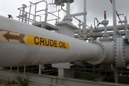 Persediaan minyak mentah Amerika Serikat turun