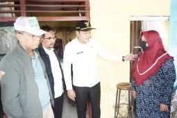 Pemkab Sidoarjo-Baznas bedah rumah warga kurang mampu