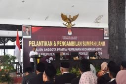 Bupati Lumajang minta PPK jaga kesehatan untuk sukseskan Pemilu 2024