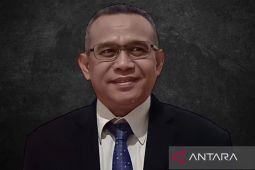 Menunggu palu keadilan sang "Wakil Tuhan"