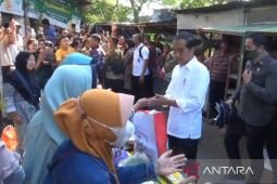 Presiden cek harga dan pantau stok pangan di Pasar Beran Ngawi