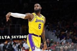 NBA: Davis 40 poin dan LeBron triple-double saat Lakers bekuk Rockets