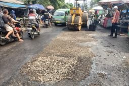 Pemkab perbaiki 12 ruas jalan di Sidoarjo