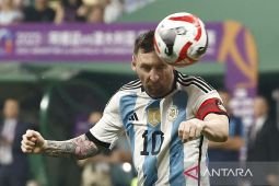 Gara-gara peluk Messi, fans berat "La Pulga" disel dilarang nonton bola setahun