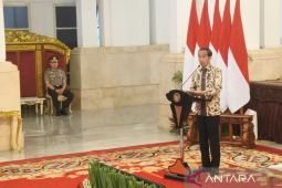 Jokowi ingatkan uang rakyat bukan untuk biayai birokrasi