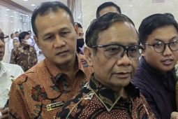 Mahfud minta Denny Indrayana jaga Anies agar Pemerintah tak dituduh