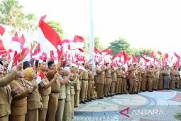 Khofifah imbau masyarakat kibarkan merah putih 1-31 Agustus