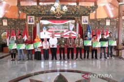 Belasan ribu petani Bangkalan dilindungi BPJS Ketenagakerjaan dengan DBHCHT