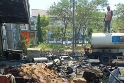 Kebakaran terjadi di dekat gedung laboratorium ITS