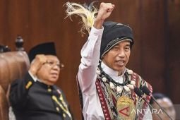 "Kita harus lari maraton untuk mencapai Indonesia Emas," kata Jokowi