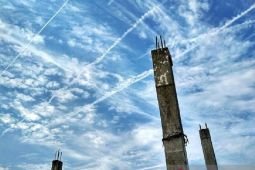 Langit Surabaya Rabu ini berpotensi cerah berawan