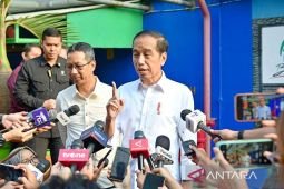 Jokowi: Perpanjangan masa jabatan Panglima TNI masih dalam proses