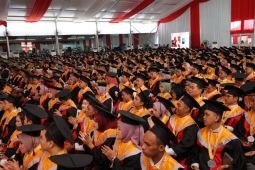 Untag Surabaya gelar wisuda berkonsep ramah lingkungan