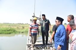 Pemkab Sidoarjo bangun jembatan dan talang irigasi Wonoayu bantu pertanian