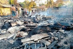 Dua rumah di Situbondo  terbakar dan sembilan ekor ternak terpanggang