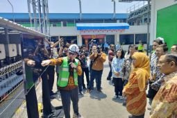 Khofifah apresiasi perusahaan gunakan PLTS