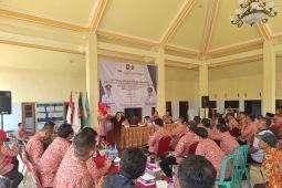 Pemkab Mojokerto luncurkan "Pelaku Paradewi" percepat adminduk