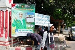 Penyelenggara pemilu Situbondo lucuti APK/APS melanggar