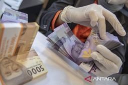 Rupiah Kamis ini naik karena imbal hasil obligasi AS turun