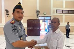 Dua warga binaan Rutan Situbondo peroleh remisi khusus Natal 2023