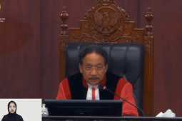 MK kabulkan gugatan Emil Dardak Cs soal kepala daerah