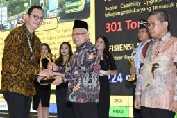 Danone Indonesia terima PROPER Emas keenam kali untuk AQUA Mambal